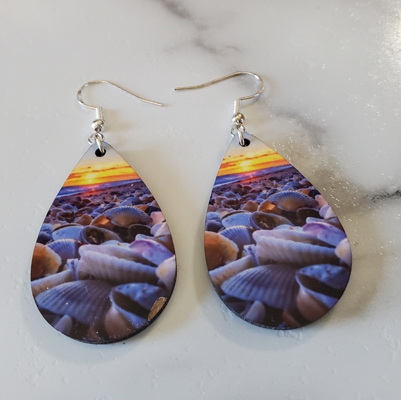 Sea Shells Beach Teardrop Earrings - Picture 2 of 11